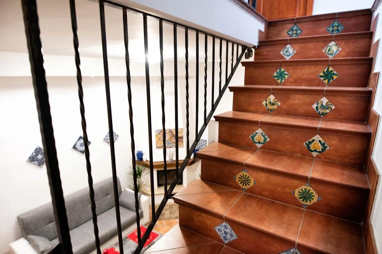 Musumeci'S Apartment Кальтаджироне Италия