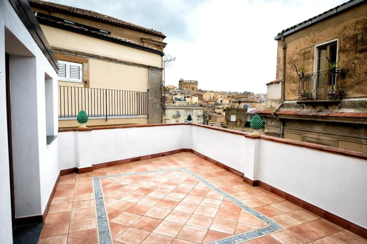 Musumeci'S Apartment Кальтаджироне